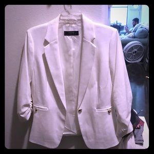 Tahari spring 2018 3/4 sleeve off white blazer